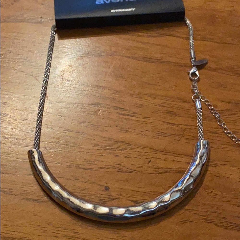 Avenue Silver Choker Necklace